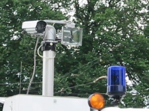 Kamera auf Polizeiüberwachungswagen